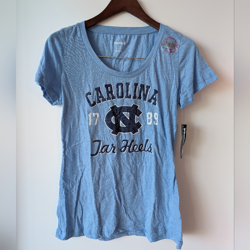 NWT North Carolina Tar Heels Juniors Sz L